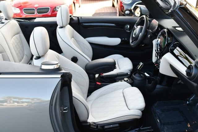 2023 MINI Convertible Cooper S W/Signature Trim 2.0 and Touchscreen Navigation