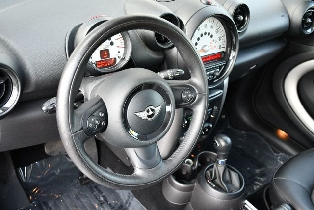2014 MINI Cooper Countryman FWD 4 Door Wagon W/Panoramic Sunroof