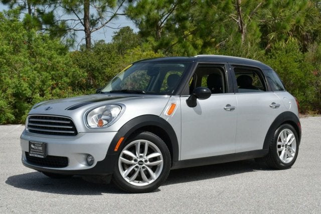 2014 MINI Cooper Countryman FWD 4 Door Wagon W/Panoramic Sunroof