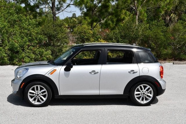 2014 MINI Cooper Countryman FWD 4 Door Wagon W/Panoramic Sunroof
