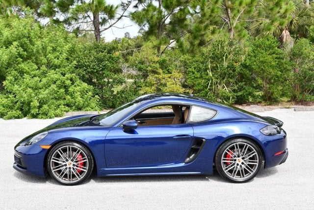 2022 Porsche 718 Cayman GTS 4.0 Coupe W/Premium Package