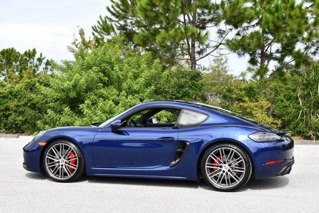 2022 Porsche 718 Cayman GTS 4.0 Coupe W/Premium Package