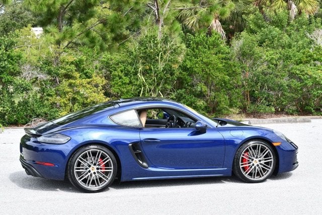 2022 Porsche 718 Cayman GTS 4.0 Coupe W/Premium Package