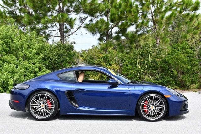 2022 Porsche 718 Cayman GTS 4.0 Coupe W/Premium Package