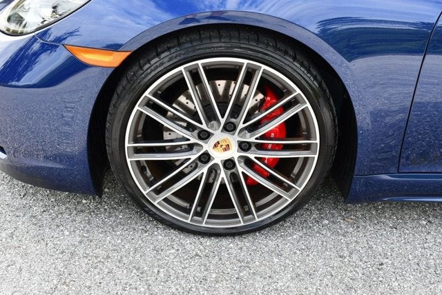 2022 Porsche 718 Cayman GTS 4.0 Coupe W/Premium Package
