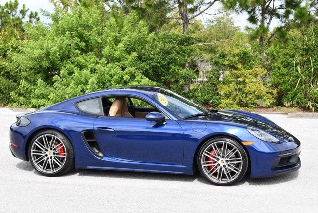 2022 Porsche 718 Cayman GTS 4.0 Coupe W/Premium Package