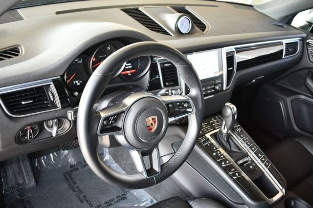 2018 Porsche Macan AWD 4 Door SUV W/Premium Package Plus and Navigation
