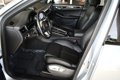 2018 Porsche Macan AWD 4 Door SUV W/Premium Package Plus and Navigation