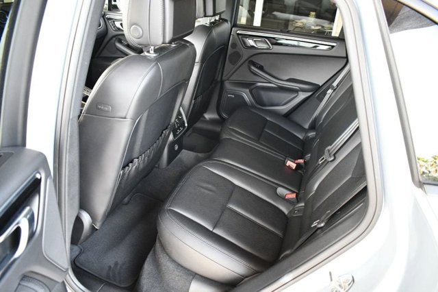 2018 Porsche Macan AWD 4 Door SUV W/Premium Package Plus and Navigation