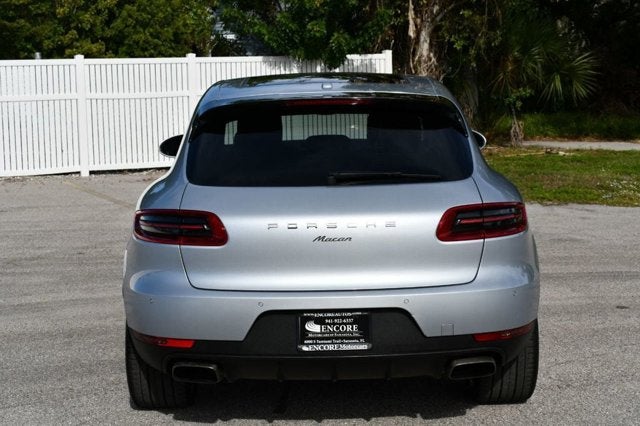 2018 Porsche Macan AWD 4 Door SUV W/Premium Package Plus and Navigation