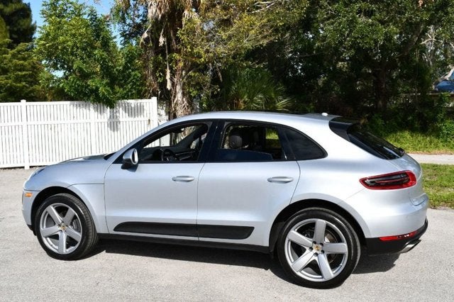 2018 Porsche Macan AWD 4 Door SUV W/Premium Package Plus and Navigation