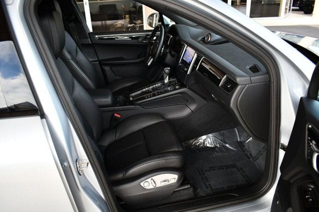 2018 Porsche Macan AWD 4 Door SUV W/Premium Package Plus and Navigation