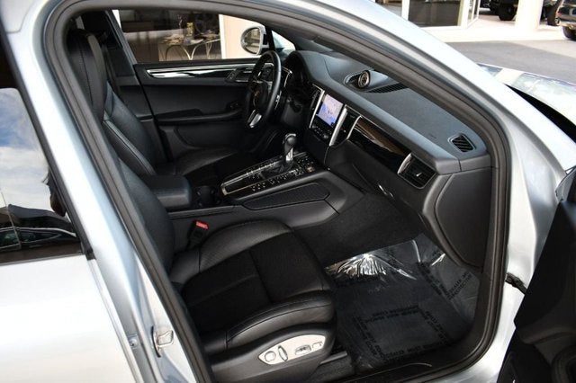 2018 Porsche Macan AWD 4 Door SUV W/Premium Package Plus and Navigation