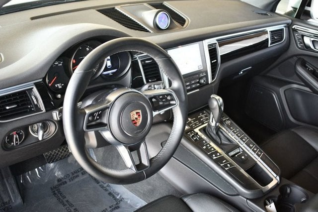 2018 Porsche Macan AWD 4 Door SUV W/Premium Package Plus and Navigation
