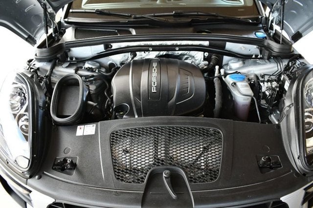 2018 Porsche Macan AWD 4 Door SUV W/Premium Package Plus and Navigation