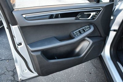 2016 Porsche Macan S AWD 4 Door S W/Infotainment Package