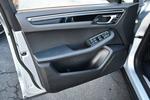 2016 Porsche Macan S AWD 4 Door S W/Infotainment Package