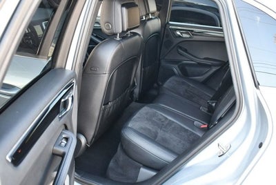 2016 Porsche Macan S AWD 4 Door S W/Infotainment Package