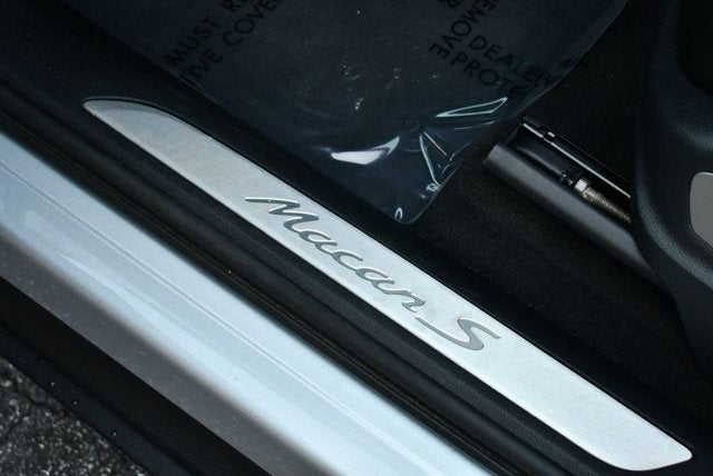 2016 Porsche Macan S AWD 4 Door S W/Infotainment Package