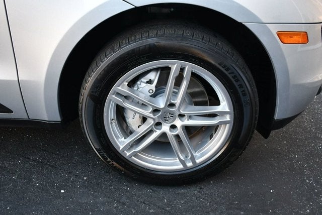 2016 Porsche Macan S AWD 4 Door S W/Infotainment Package