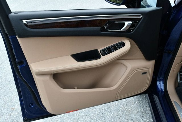 2024 Porsche Macan S AWD SUV W/Premium Package Plus
