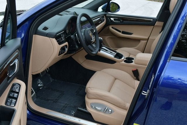 2024 Porsche Macan S AWD SUV W/Premium Package Plus