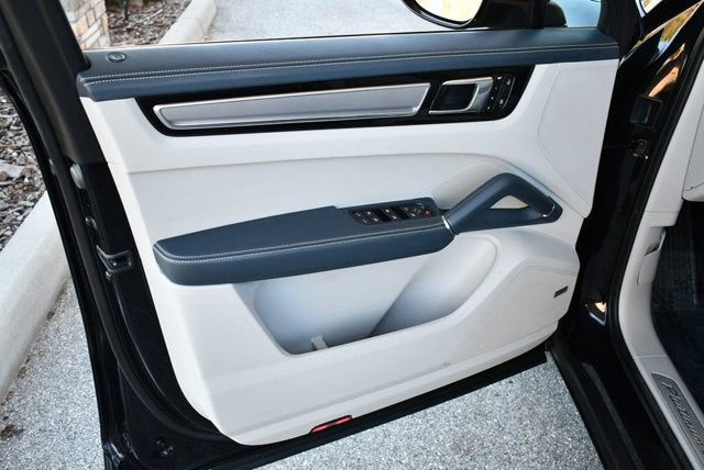 2023 Porsche Cayenne Platinum Edition AWD SUV W/Adaptive Cruise Control
