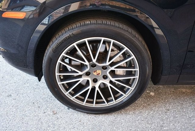 2023 Porsche Cayenne Platinum Edition AWD SUV W/Adaptive Cruise Control