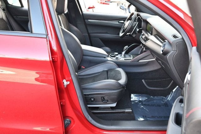 2018 Alfa Romeo Stelvio Quadrifoglio AWD SUV W/Driver Assist Dynamic Package and Navigation