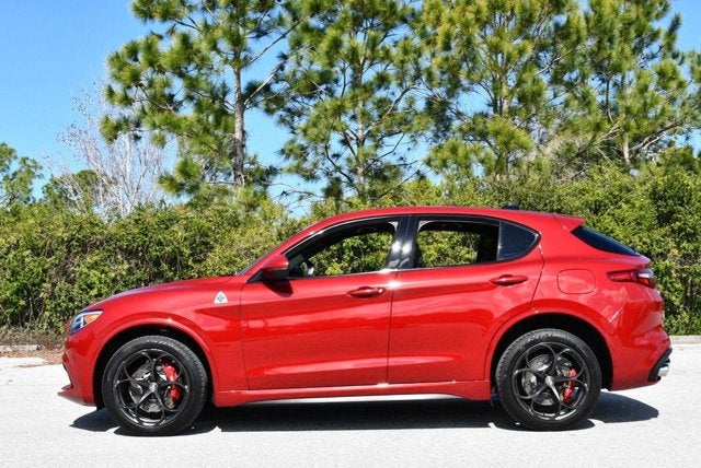 2018 Alfa Romeo Stelvio Quadrifoglio AWD SUV W/Driver Assist Dynamic Package and Navigation