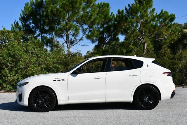 2022 Maserati Levante Modena 3.0L SUV W/Sportivo & Nerissimo Packages