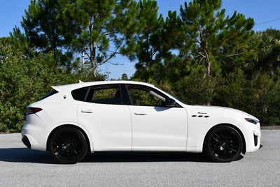2022 Maserati Levante Modena 3.0L SUV W/Sportivo & Nerissimo Packages